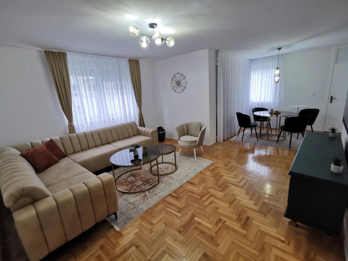 Family Apartment Tuzla Exterior photo
